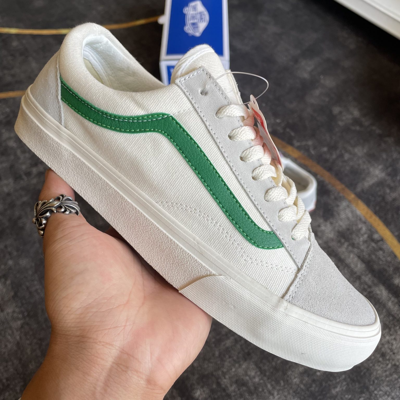 Giày Vans old skool kẻ xanh lá