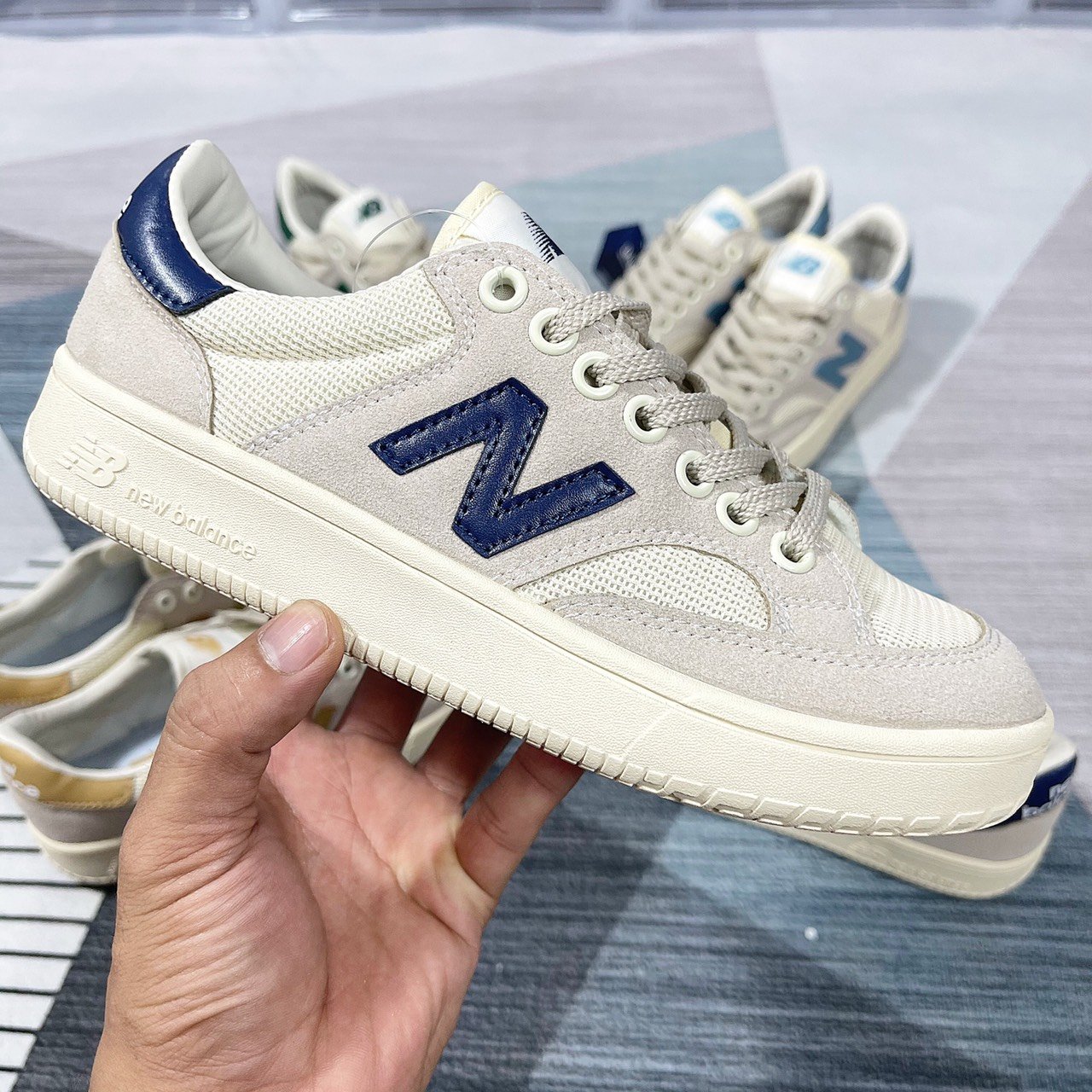 Giày New Balance CRT 300 Beige Navy