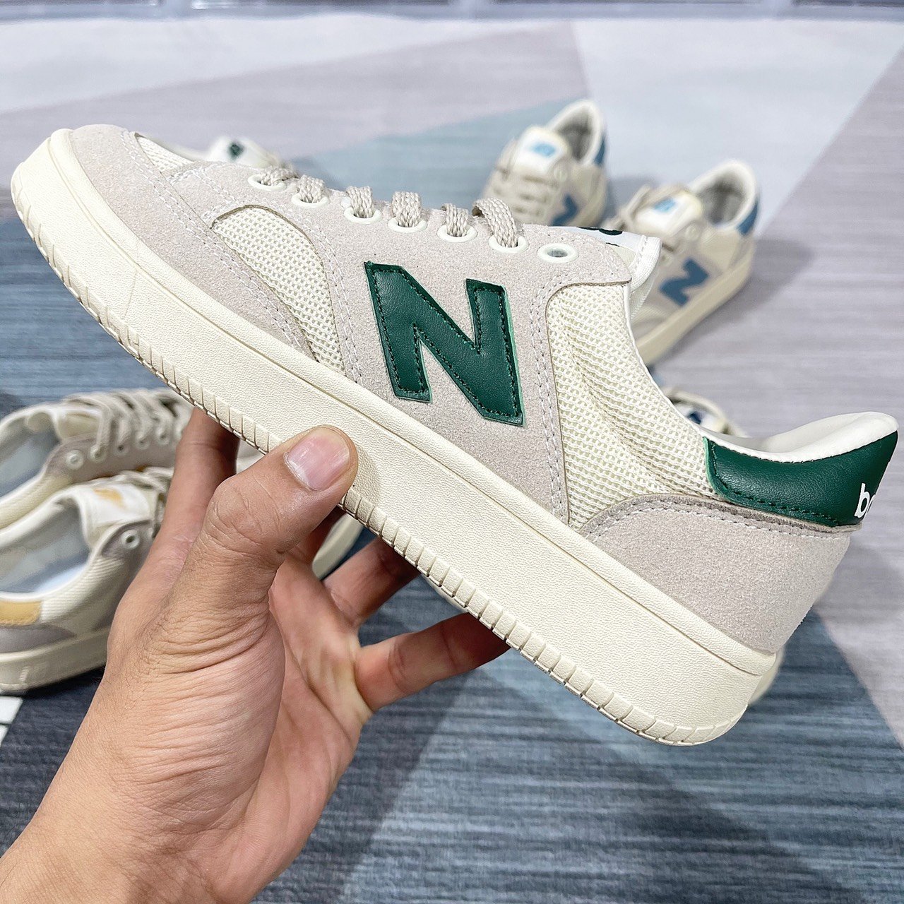 Giày New Balance CRT 300 Green