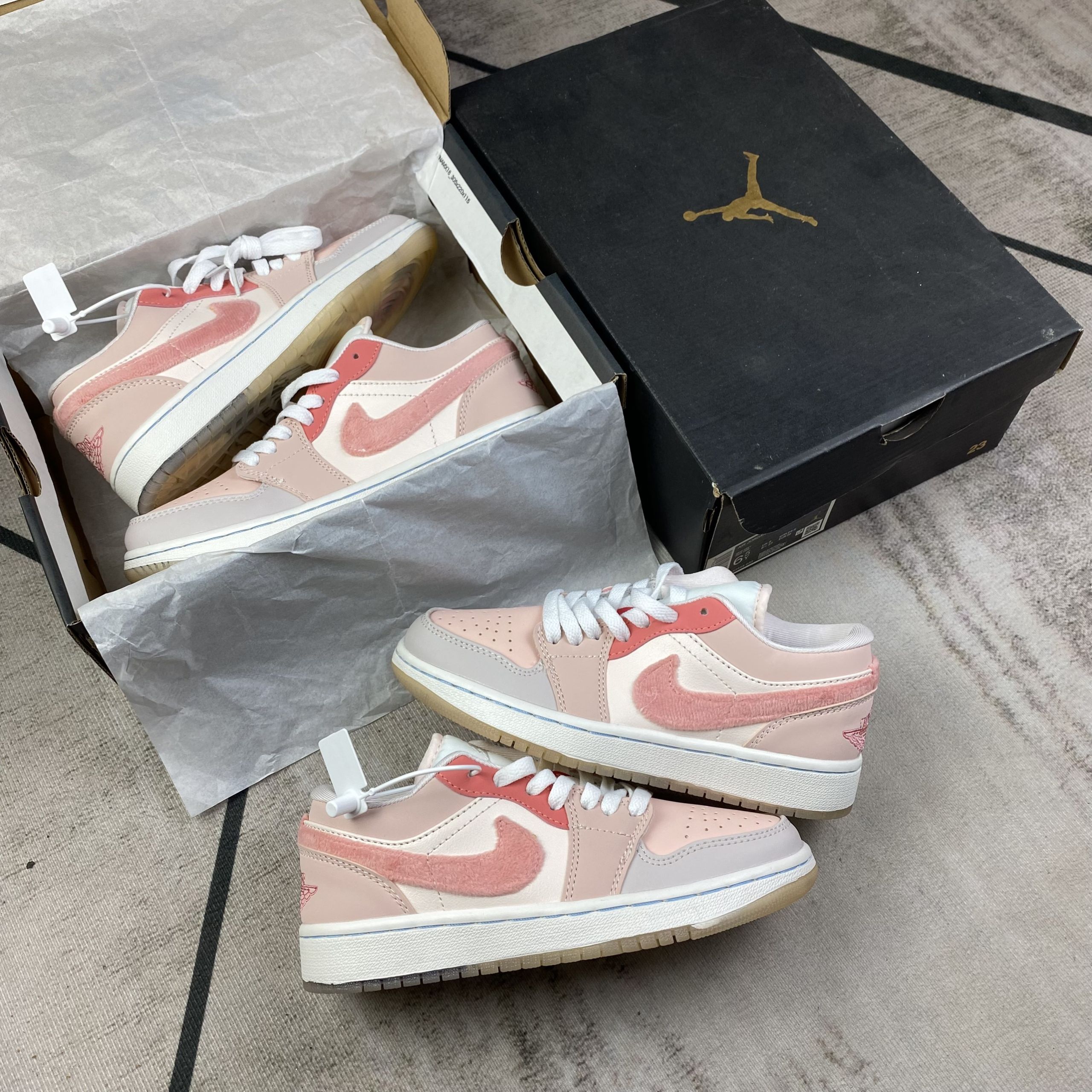 Nike Jordan Mắt Thần Hồng