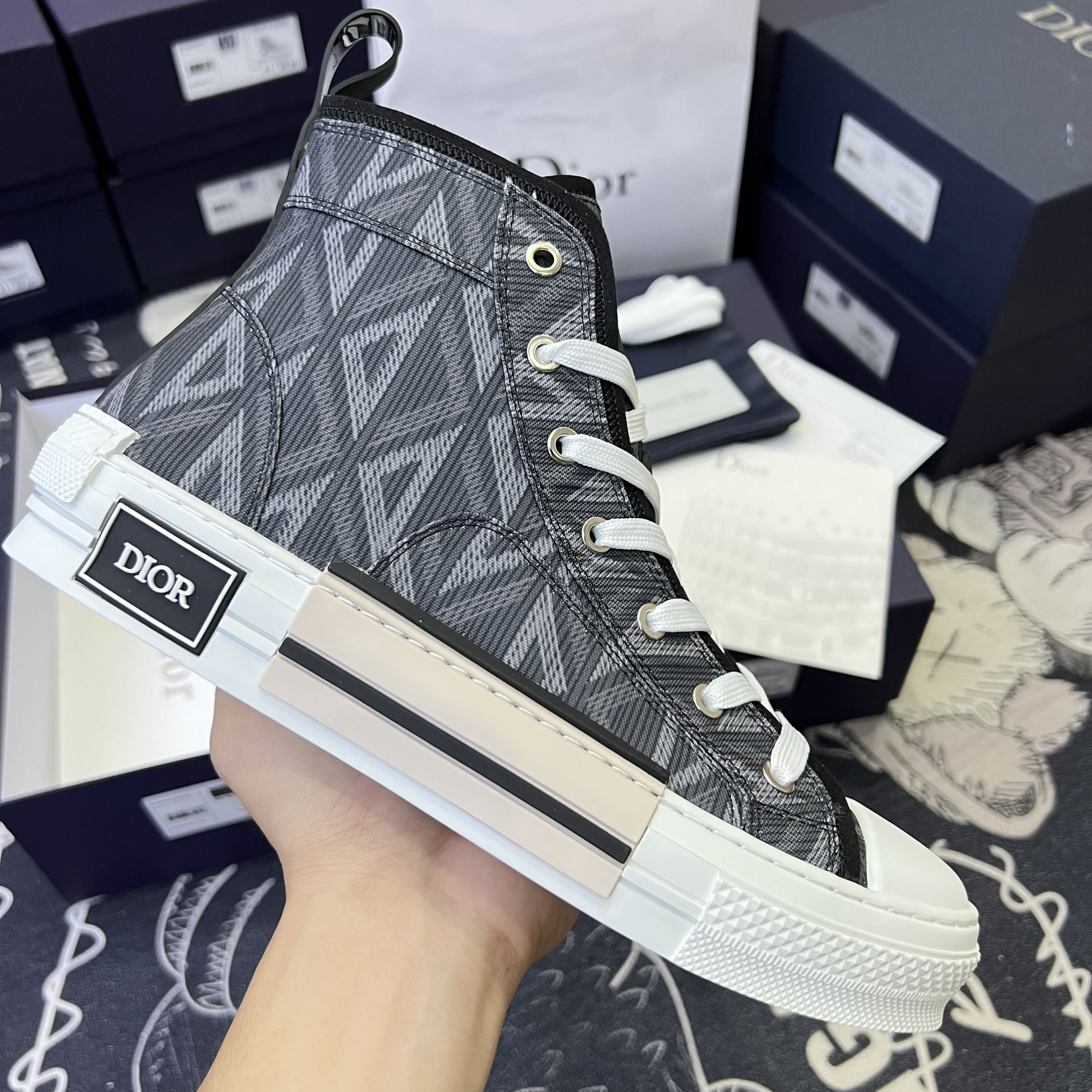 Giày Dior High Đen Hoạ Tiết Like Auth